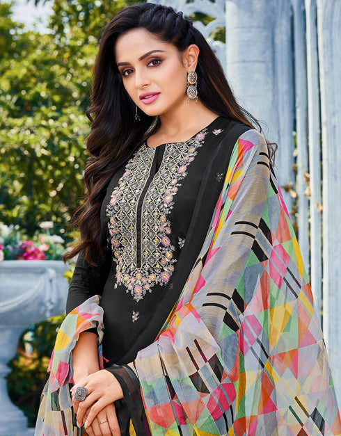 Black Chanderi Cotton Chudidar Salwar Suit Closure View