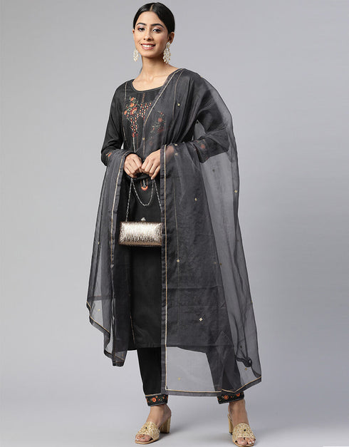 Black Chinon Pant Suit