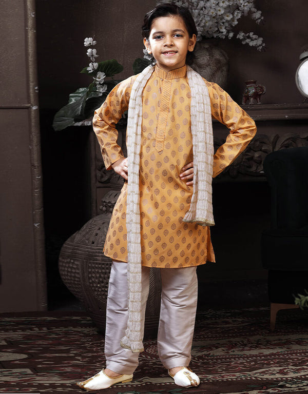 Peach Kurta Pajama Cotton Printed