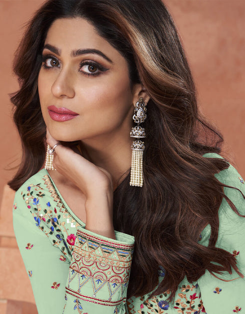 Pista Fox Georgette Anarkali Salwar Suit Closure View