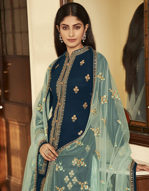Teal Blue Blooming Faux Georgette Lehenga Suit Closure View