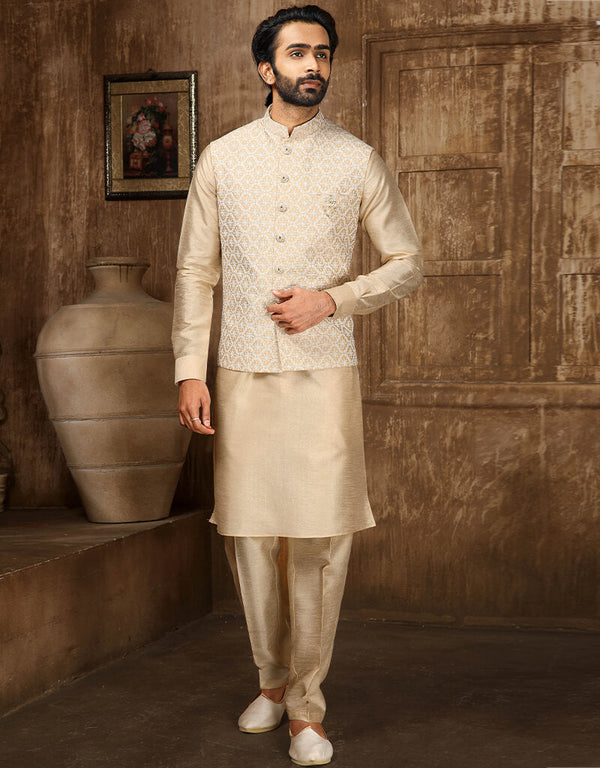 Light Gold Kurta Art Embroidered Banarasi Silk Aligadhi Pant
