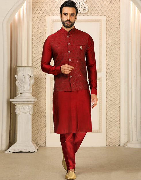 Maroon Kurta Art Embroidered Banarasi Silk Aligadhi Pant