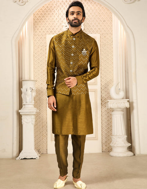 Mustard Kurta Art Embroidered Banarasi Silk Aligadhi Pant