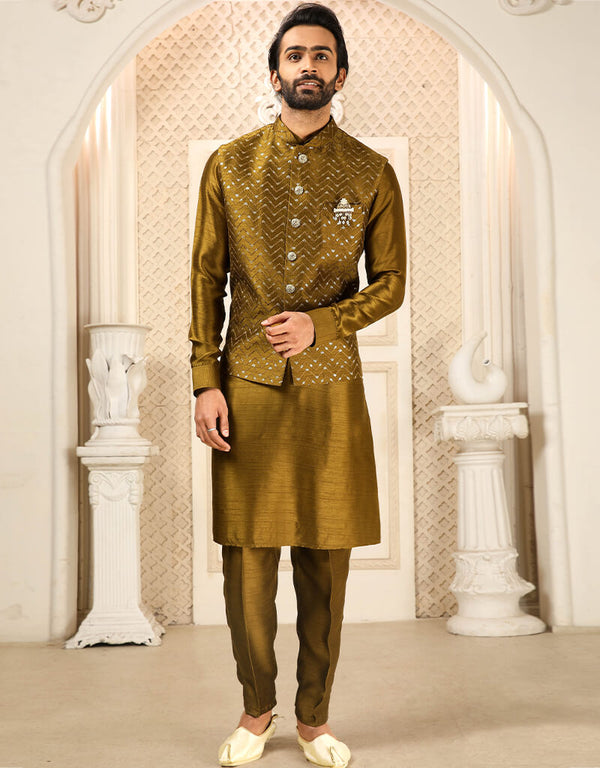 Mustard Kurta Art Embroidered Banarasi Silk Aligadhi Pant