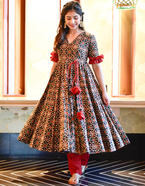 Multi Cotton Silk Pant Suit Closure View