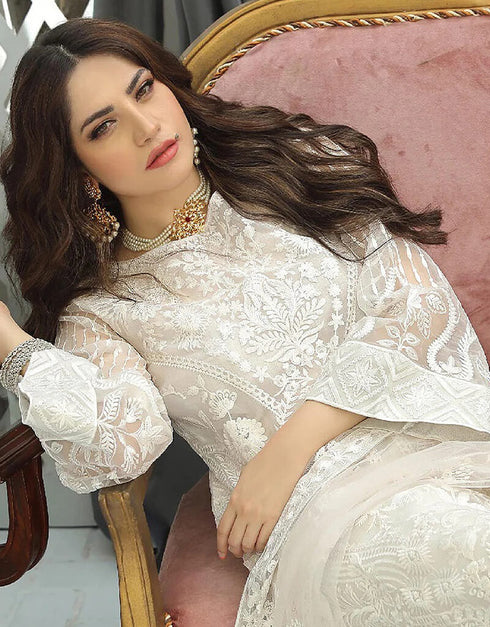 White Fox Georgette Pant Salwar Suit Closure View