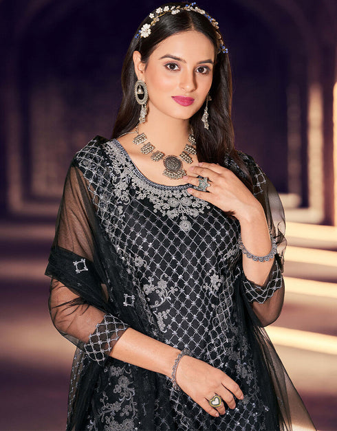 Black Heavy Net Pant Salwar Suit Closure View