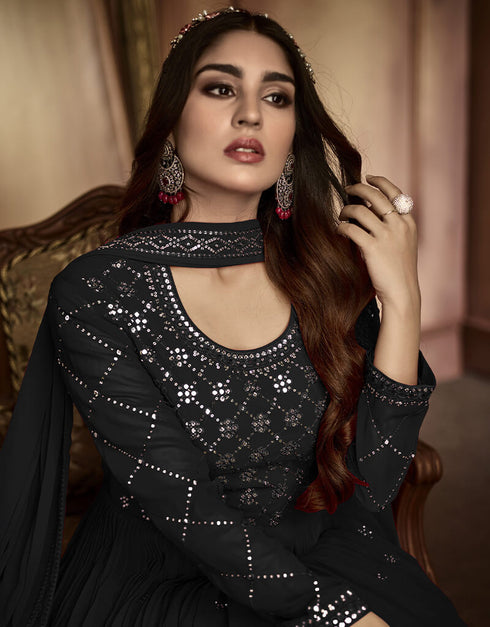 Black Georgette Anarkali Salwar Suit Closure View