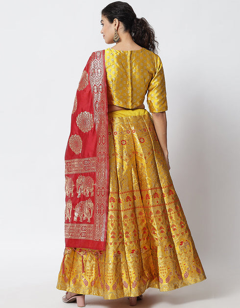 Yellow Banarasi Silk Jacquard Lehenga Choli Closure View