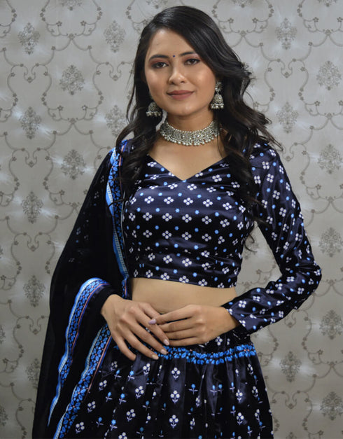 Montana Navy Blue Heavy Malay Silk Lehenga Choli Closure View