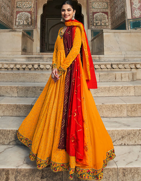 Yellow Georgette N/A Gown Closure View