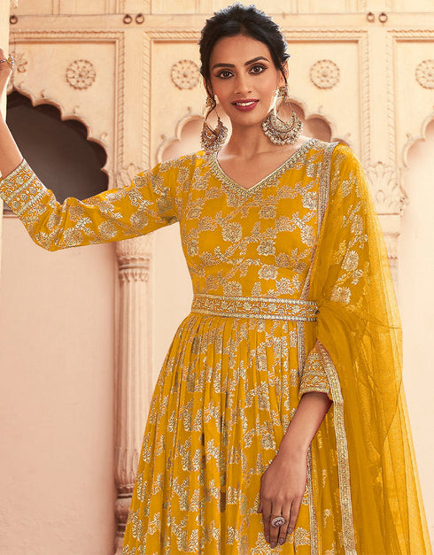 Yellow Dola Jacquard Silk Pant Anarkali Closure View