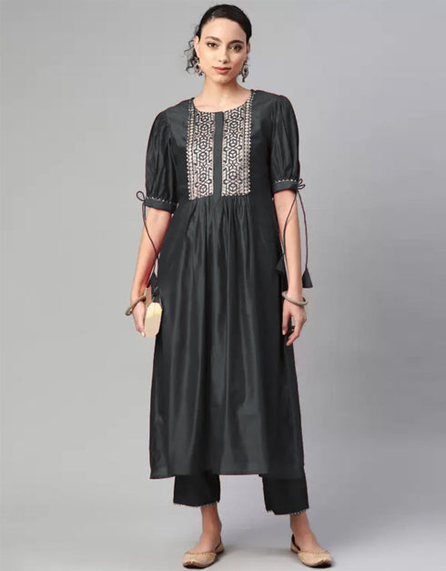 Black Viscose Rayon Pant Suit Closure View