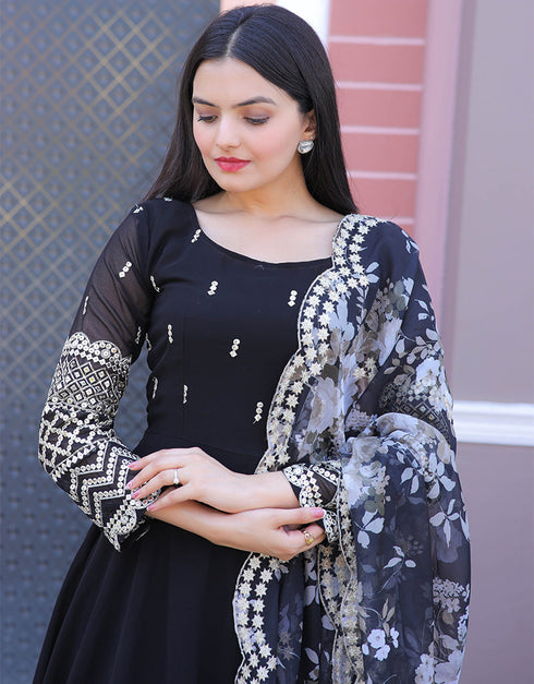Black Faux Blooming N/A Gown Salwar Kameez