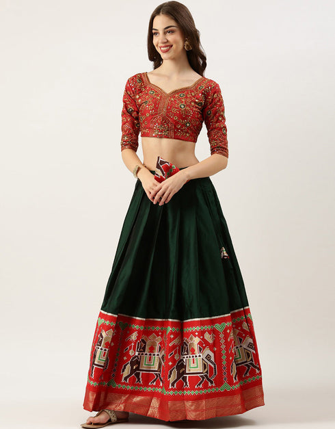 Green Tafeta Silk Lehenga Choli Closure View