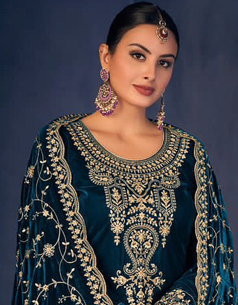 Traditional Party Wear Designer Heavy Velvet Salwar Suit Rama Velvet Pant Straight Close-up View