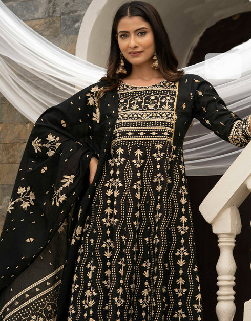 Traditional Function Wear Readymade Cotton Cambric Suit Collection Black Cotton Cambric Pant Straight Close-up View