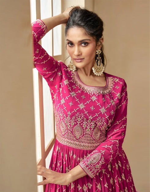 Designer Party Wear Blooming Georgette Salwar Suit Collection Pink Blooming Georgette Lehenga Suit Close-up View
