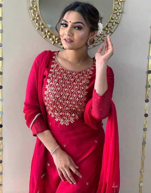 Traditional Function Wear Rayon Slub Readymade Suit Collection Rani Pink Rayon Slub Pant Straight Close-up View
