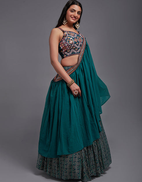 Traditional Designear Party Wear Heavy Lehenga Choli Collection Green Art Silk Lehenga Choli Close-up View
