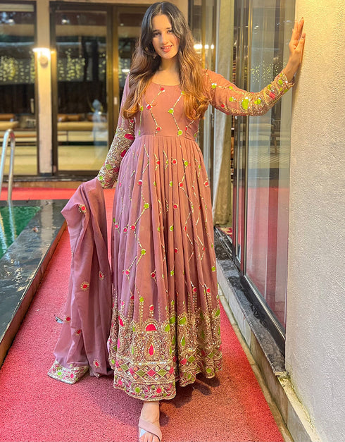 glamorous mauve heavy faux georgette designer wear elementary readymade suit collection with mauve cotton rt9012-185249 Close-up View