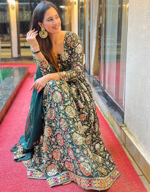 contemporary green heavy faux georgette designer wear elementary readymade suit collection with green cotton rt9012-185250 Side View