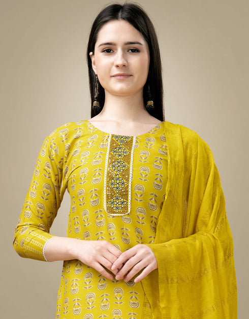 modern yellow rayon trendy fashioner readymade suit collection with yellow rayon rt9040-185403 Side View