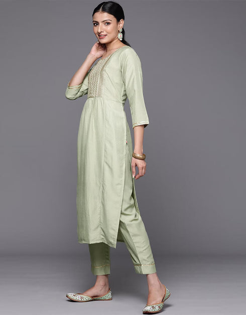 Pastel Grey Blended Silk Straight Palazzo Closure View