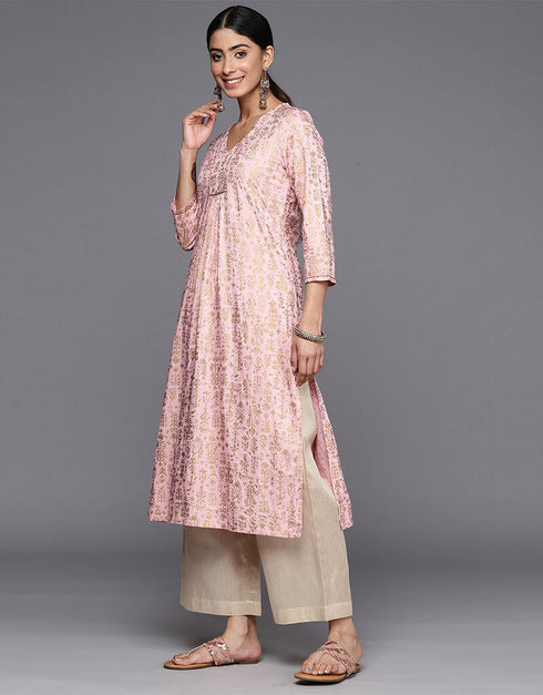 Carousel Pink Viscos Straight Pant Closure View