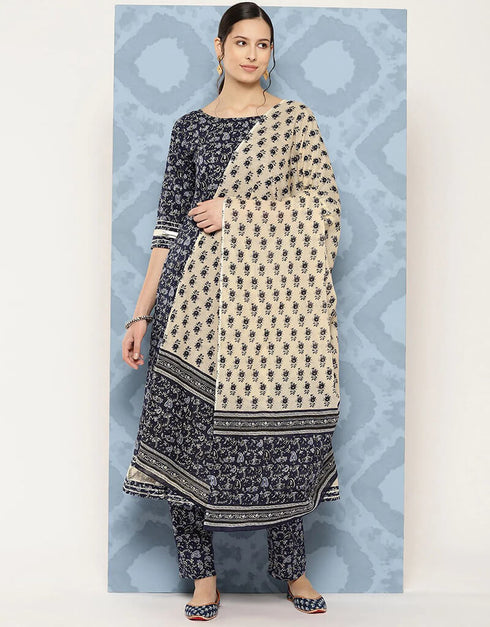 Dark Pure Cotton Straight Pant Closure View