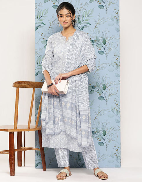 Periglacial Blue Pure Cotton Straight Pant Closure View