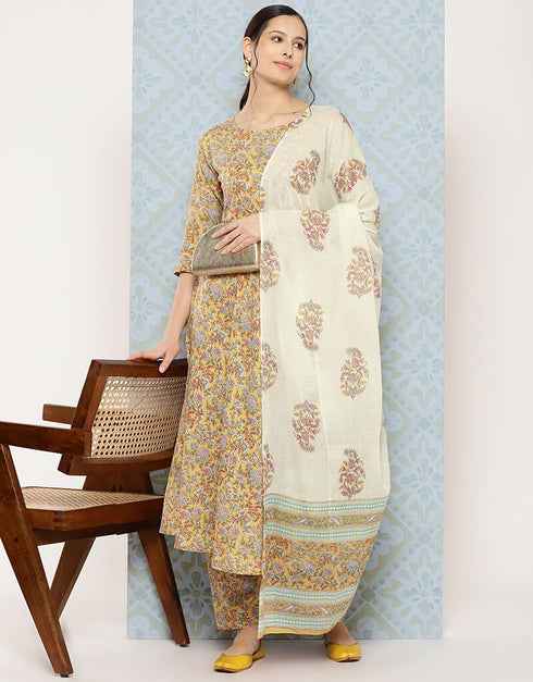 Harvest Gold Pure Cotton Straight Pant Closure View