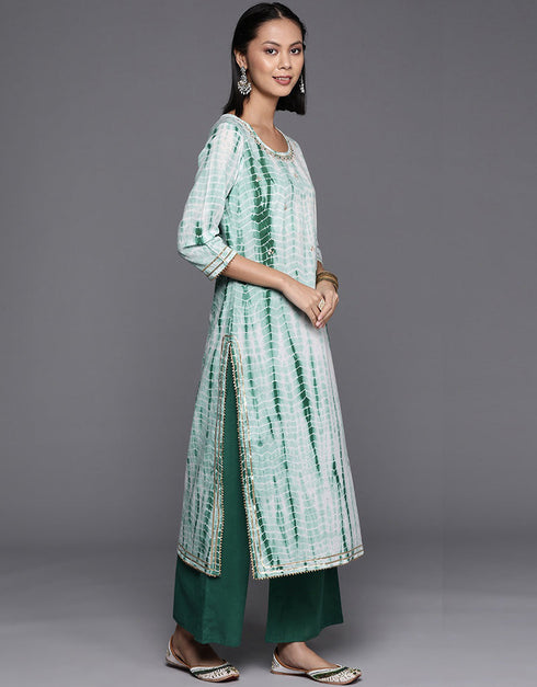 Spanish Green Pure Cotton Straight Pant Closure View