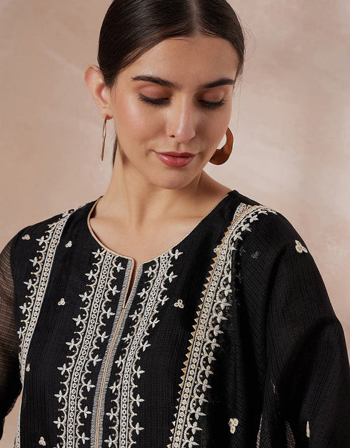 Pakistani Style Kurta Set With Dupatta Mirage Poly Silk Pant Straight Close-up View
