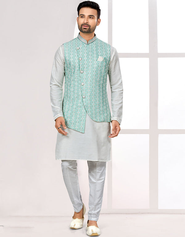 Readymade Men's traditional wear C. Green Kurta Mukti Lucknowni Jaq Pant Front View