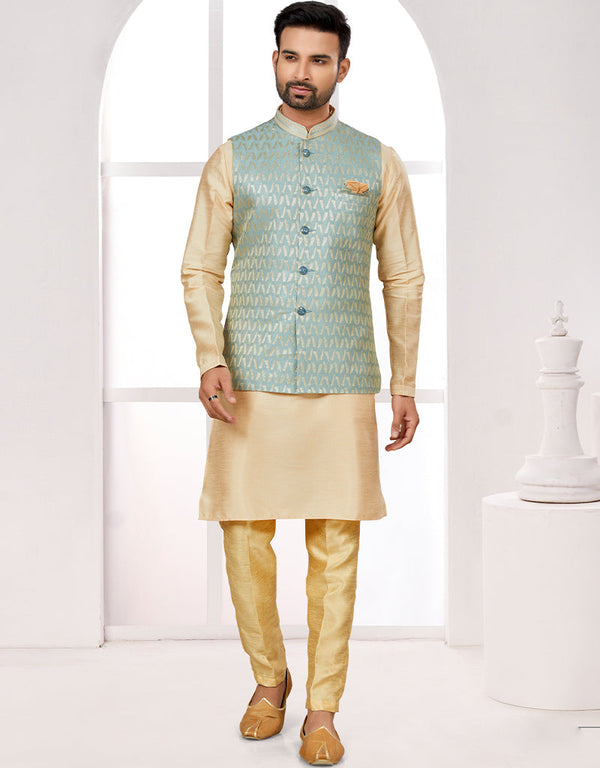 Readymade Men's traditional wear C. Green Kurta Kasab Jari Pant Front View