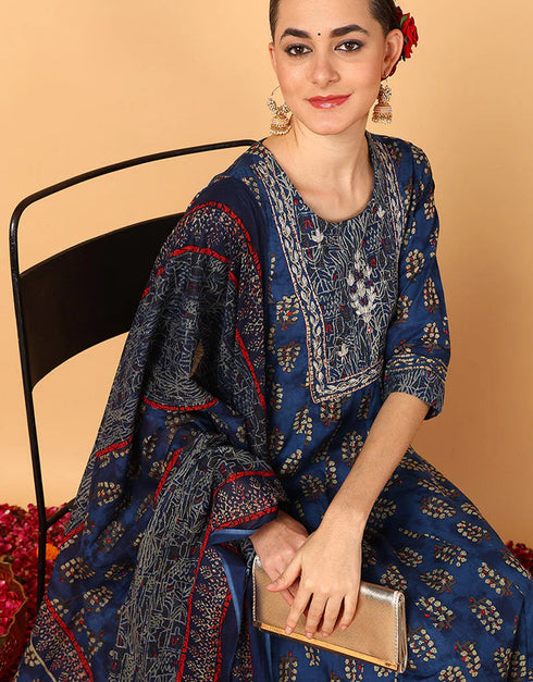 Trendy Pure Cotton Ready Made Set With Dupatta Chathams Blue Cotton Pant Straight Close-up View