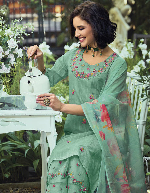Trendy Pakistani Style Salwar Kameez Bay Leaf Pure Cotton Pant Straight Close-up View