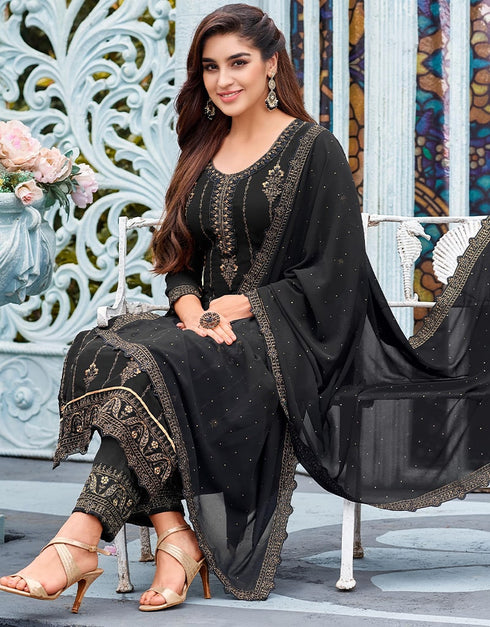 Black Pant style Suit Faux Georgette Salwar Kameez in Swaroshki Embroidery, Embroidery & Lace Work Closure View