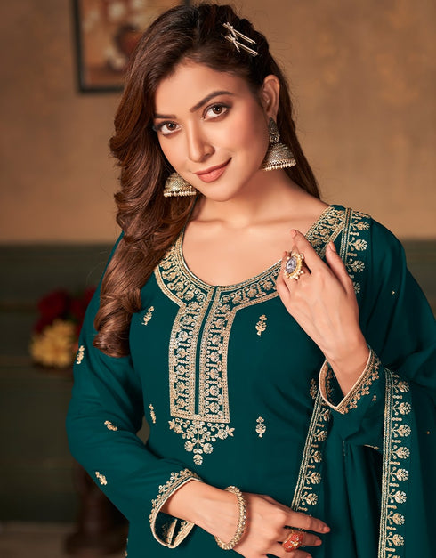 Bottle Green Faux Georgette Palazzo Suit Closure View