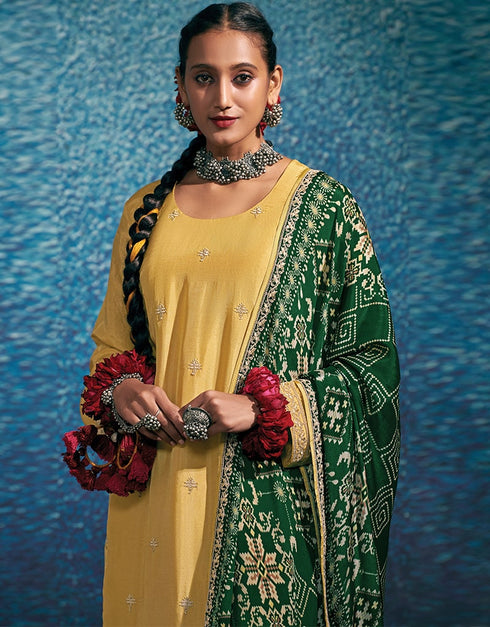 Yellow Modal Silk Pant Suit Closure View