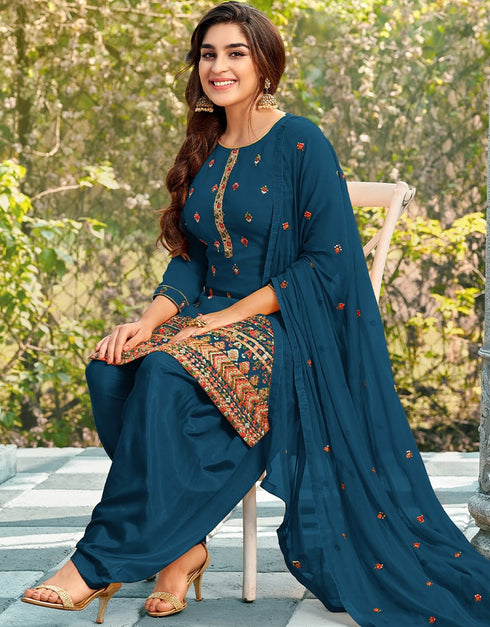 Teal Patiyala style Salwar Suit Faux Georgette Salwar Kameez in Embroidery, Sequins & Lace Work Closure View