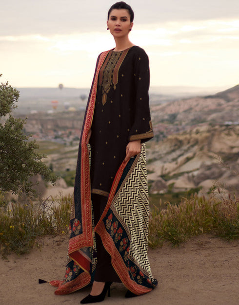 Trendy Designer Party Wear Georgette Salwar Suit Black Silk Pant Straight Front View