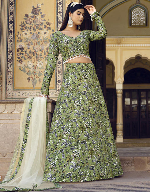 Traditional Party Wear Heavy Lehenga Choli Iguana Green Finest Crushed Silk Lehenga Choli Close-up View