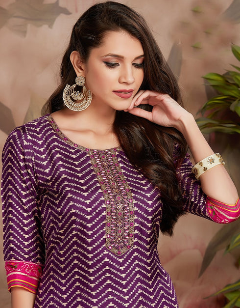 Purple Dola Silk Digital Print Suit Pant Closure View