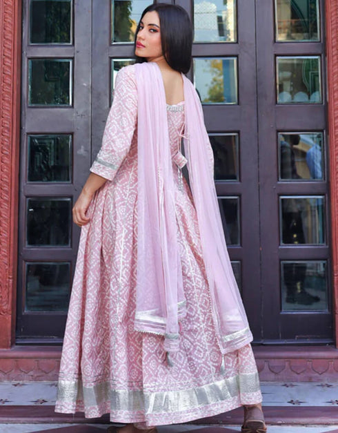 Baby Pink Cotton Anarkali Pant Closure View