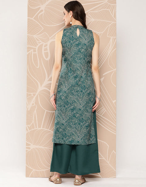 Dark Green Crepe Straight Palazzo Closure View