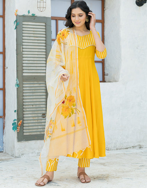 Designer Party Wear Readymade Top Bottom Dupatta Set Yellow Rayon Pant Anarkali Close-up View