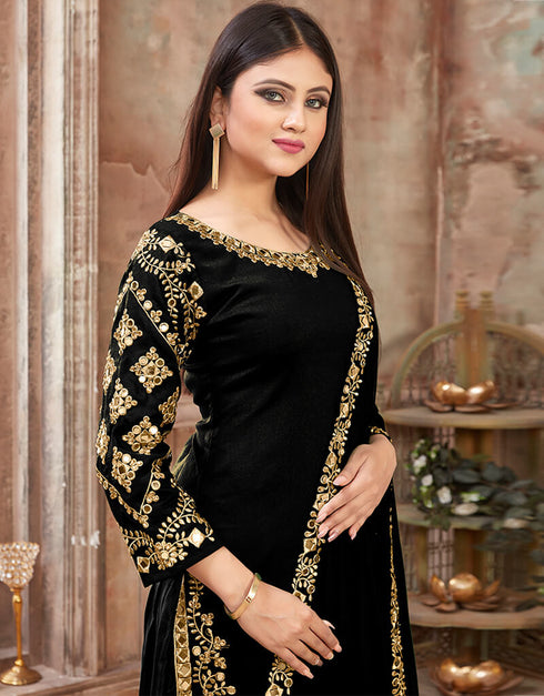 Black Art Silk Patiyala Suit Closure View
